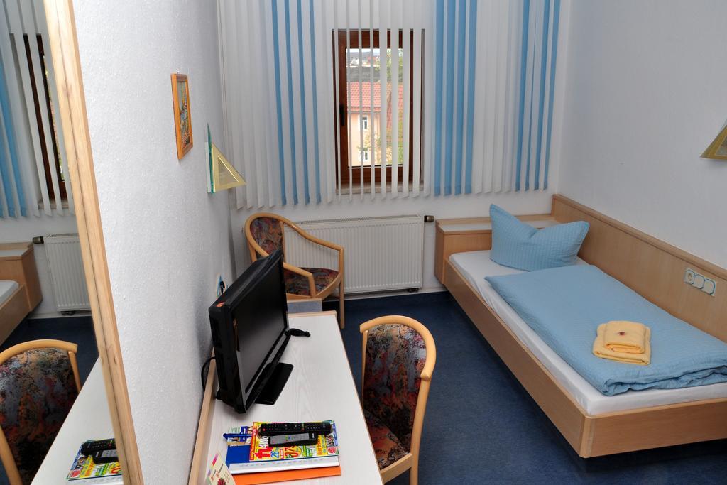 Hotel Am Hohen Schwarm Saalfeld Saale Dış mekan fotoğraf
